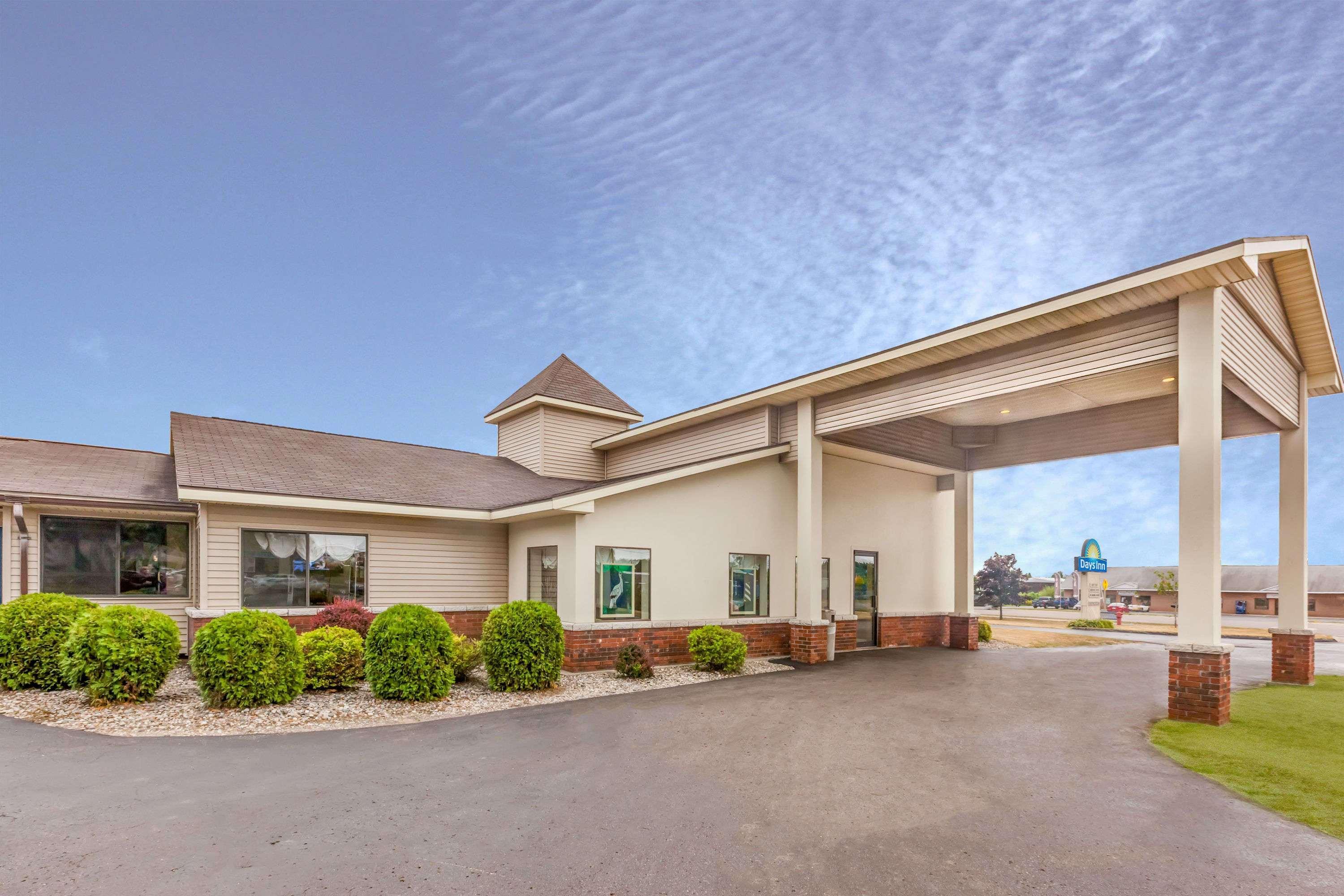 Days Inn By Wyndham Alpena Εξωτερικό φωτογραφία